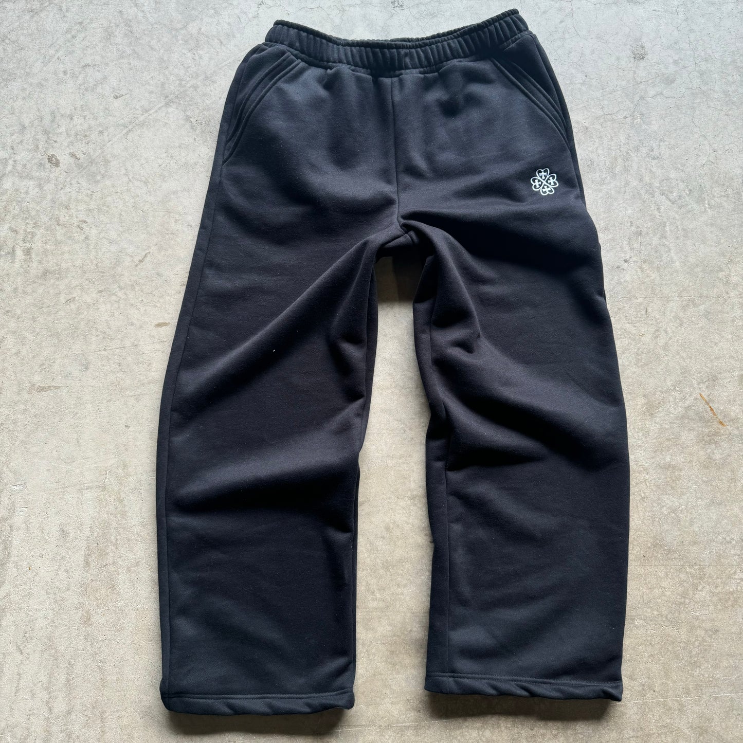 Nøuser black sweatpants(pre made)
